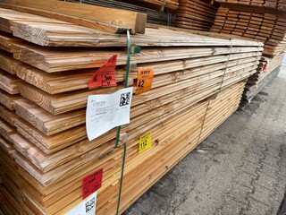 Ca. 96x Douglas Zweeds Rabat, 26x190mm, lengte 300cm
